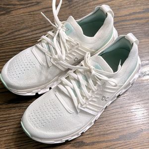 NEW On Running Women's Cloudswift 3 Shoes in Ivory / Creek, Size 8 Women’s